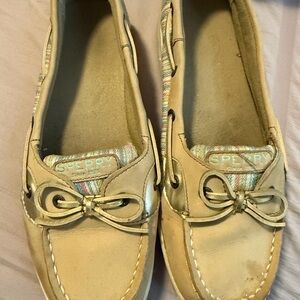 Sperry Beige Leather Boat Moccasins with Multicolor Stripe Trim